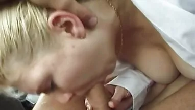 Ev yerlı sex hanımı için harika: altmış dokuz ve ağzına boşalmak