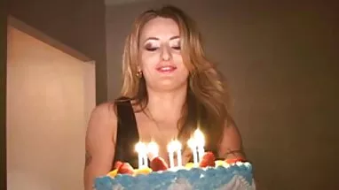 güzəl kiz, boşalma, kıllı yerli türk porno filmleri koltukaltı, meme ucu,
