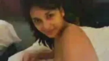 Motelde karısı yerli porno film indir ve arkadaşı