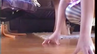 Yuvarlak yerli film porno göt sıkı külot ile doldurulmuş