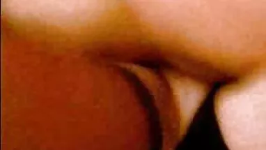 18 türkçe yerli porno film yaşındaki yavru kedi Paskalya yumurtaları arıyor