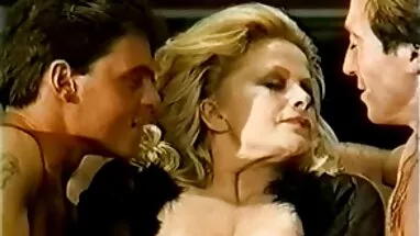Ergen kız öğrenci yerli lezbiyen film