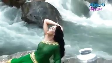 Kız tarafından 2 yerli ve yabancı seks filmleri musluklar